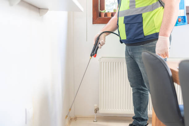 Best Pest Removal Services  in Memphis, MI